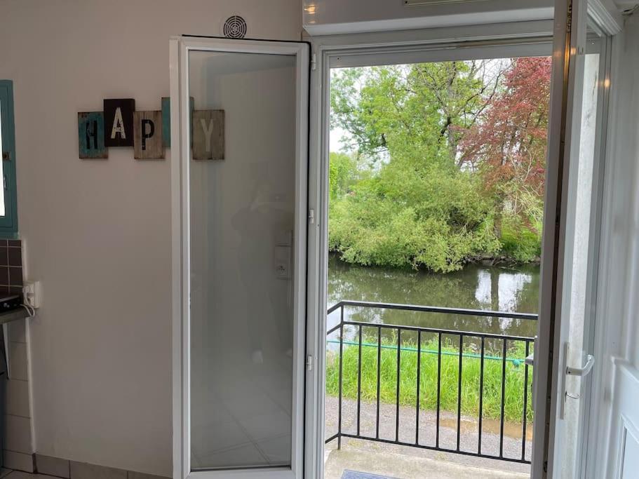 Les Berges De L'Oust Appartement Malestroit Buitenkant foto